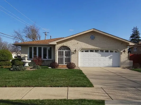 8241 Nashville Ave, Burbank, IL 60459