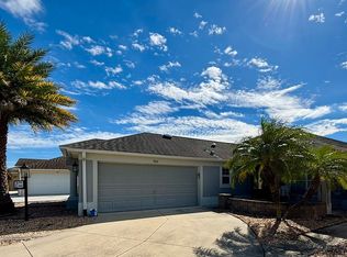 562 Avecilla Dr, The Villages, FL 32162