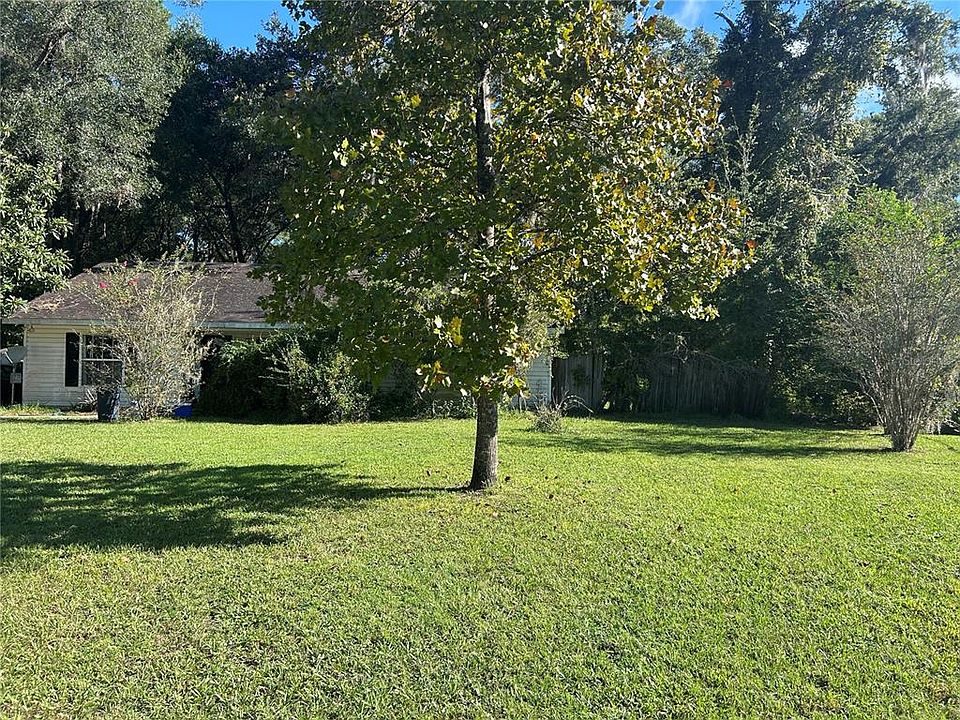 1st image of 608 NW 9TH COURT