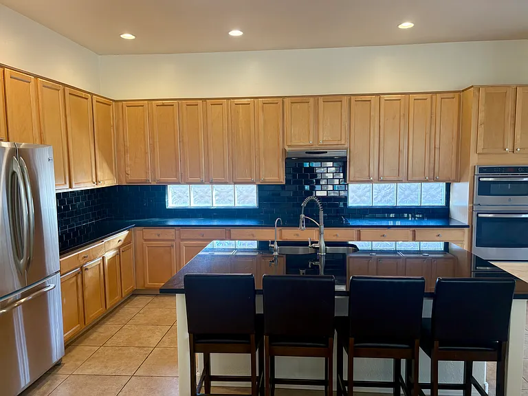 1233 E Kramer Cir — Photo 14