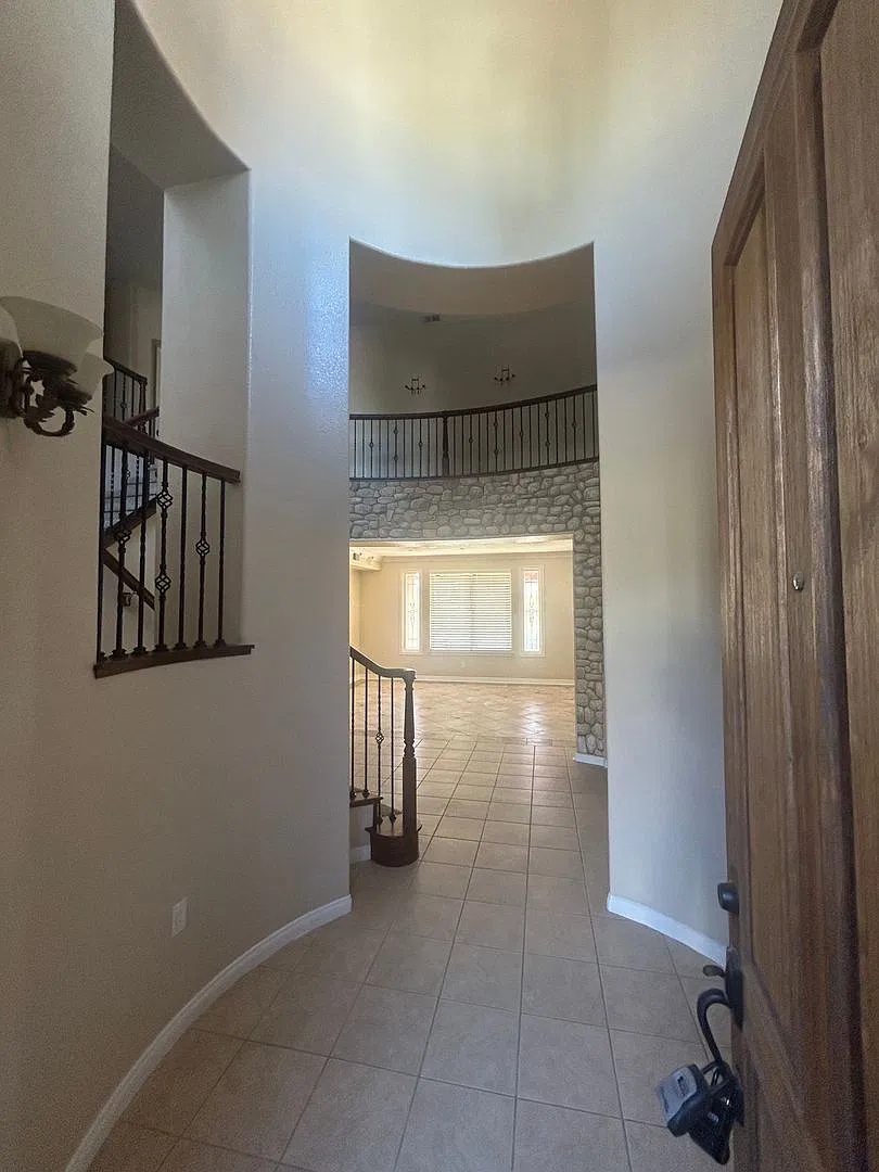 32977 Anasazi Dr — Photo 2