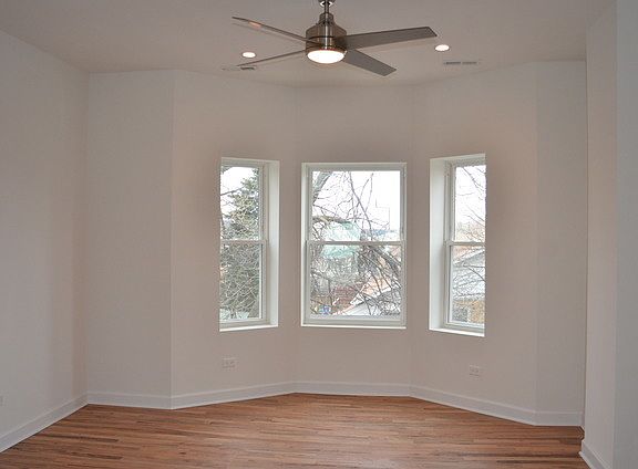 2nd image of 3450 W Waveland Ave APT 1R