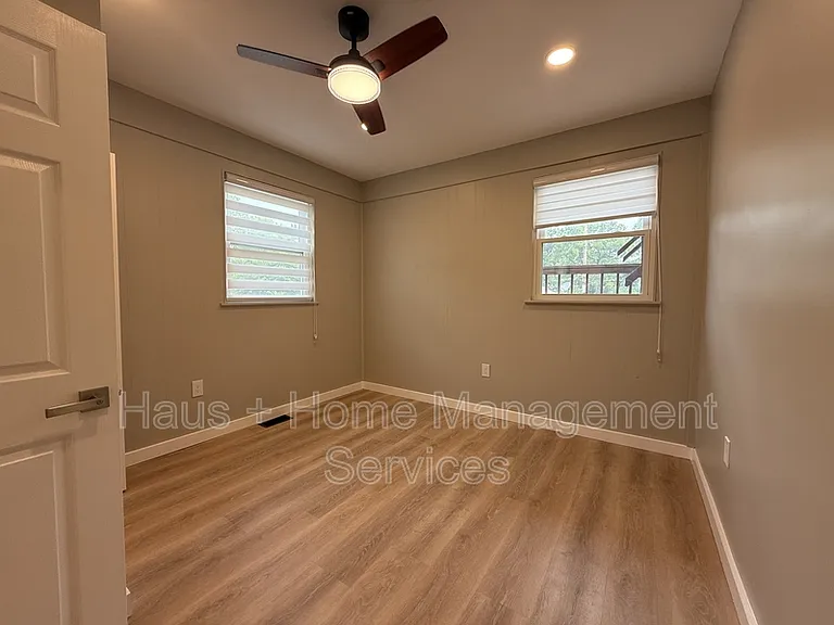 403 Wall Ave #1 — Photo 14
