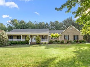 2636 Farmpond Ct, Haw River, NC 27258