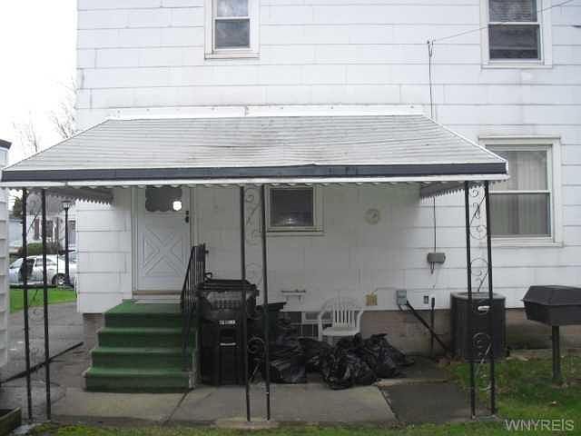 2nd image of 58 Rockne Rd