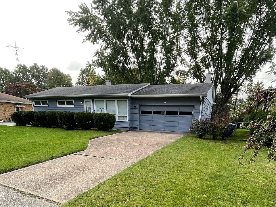 1st image of 582 Waverly Dr