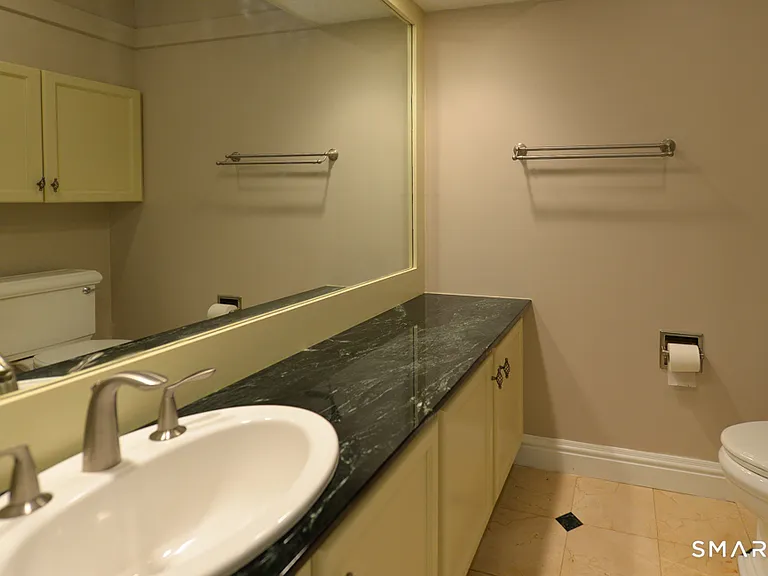 986 Heritage Vlg #A — Photo 13