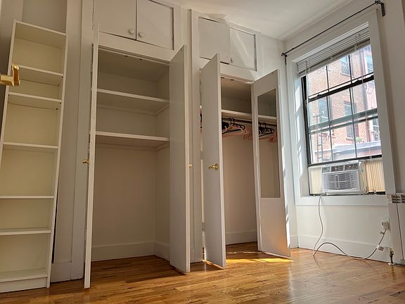 4th image of 152 Franklin St APT 2R