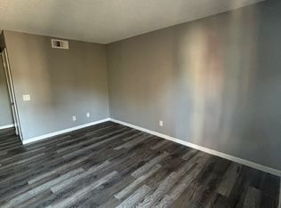 1215 D St APT E202, Corona, CA 92882