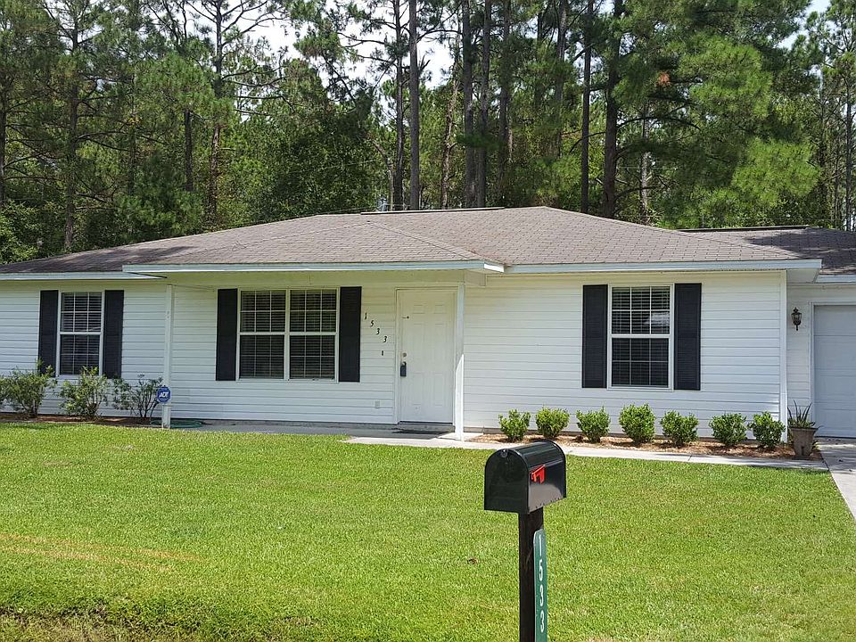 1st image of 1533 SW Ironwood Dr