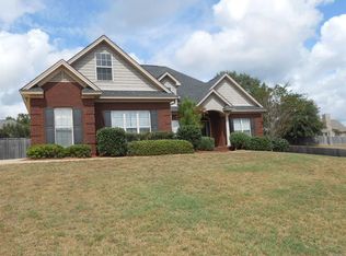 98 Forest Hill Ct, Wetumpka, AL 36093