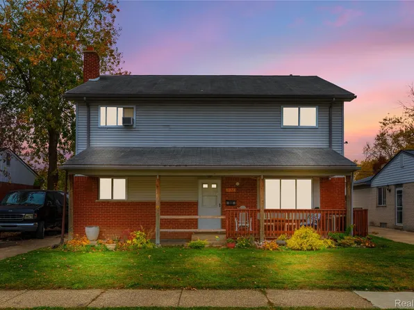 9274 Chamberlain St, Romulus, MI 48174