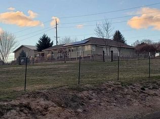 80 Buchanan Rd, Selah, WA 98942