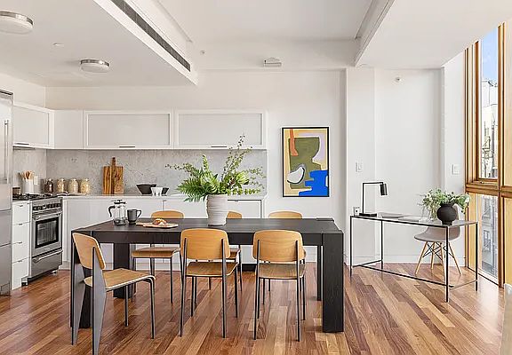 3rd image of 30 Orchard St APT 4