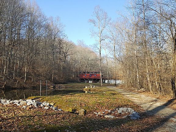 2nd image of 1016 Willowbank Ct