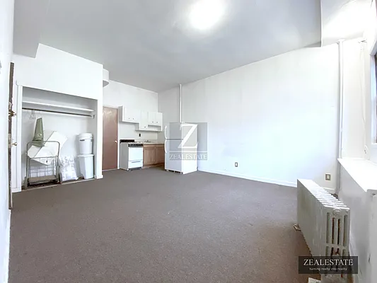 Rented by ZealEstate Group Inc | media 1