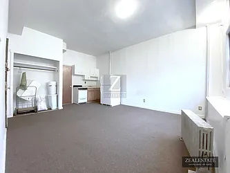 Rented by ZealEstate Group Inc