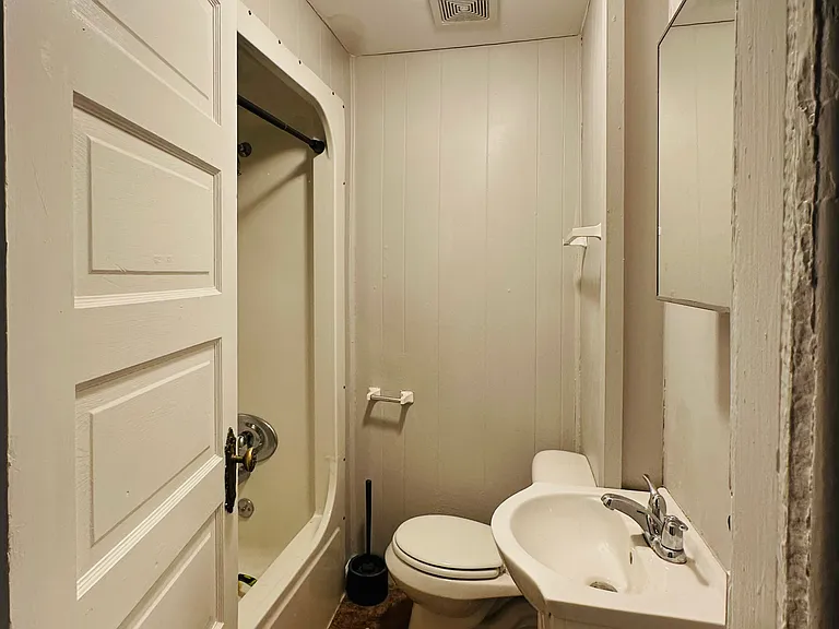 3201-3209 Arsenal St #3203 — Photo 7