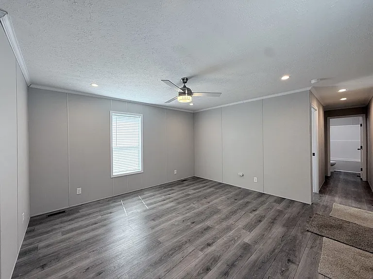 29800 Guilford Cir #152 — Photo 4