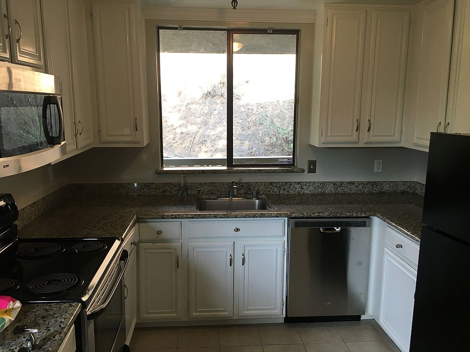 1st image of 145 Gardenside Dr