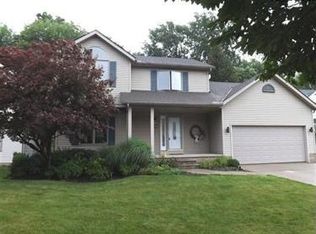 19746 Ridgeland Ave, Cleveland, OH 44135