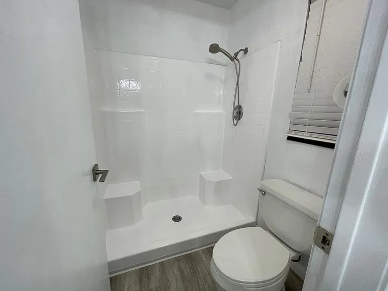 1137 Arbor Ln — Photo 10