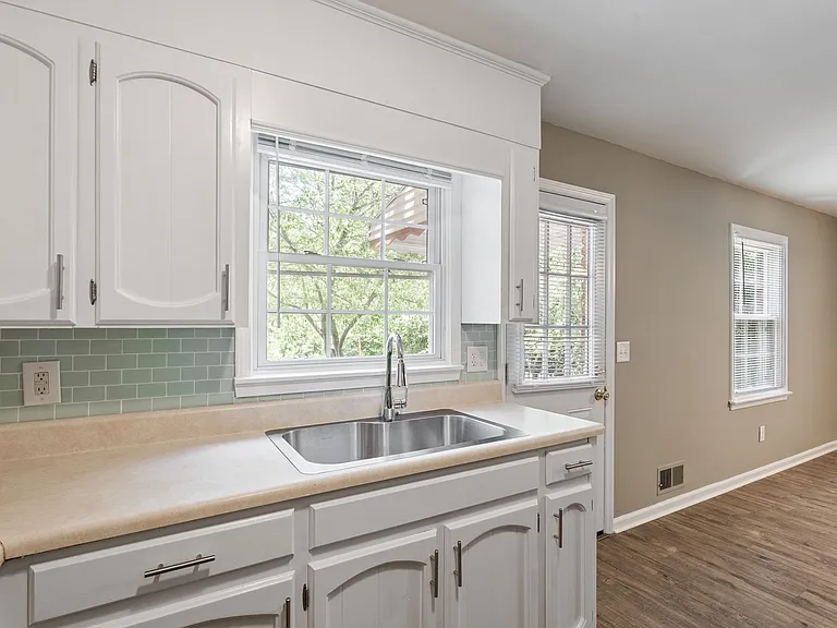 3212 Westbrook Dr #100 — Photo 13