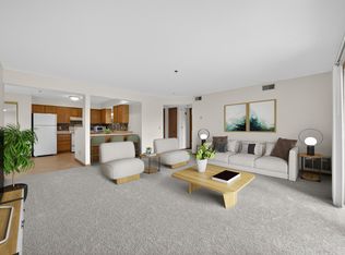 1826 Deerhaven Ln NE APT 16, Rochester, MN 55906
