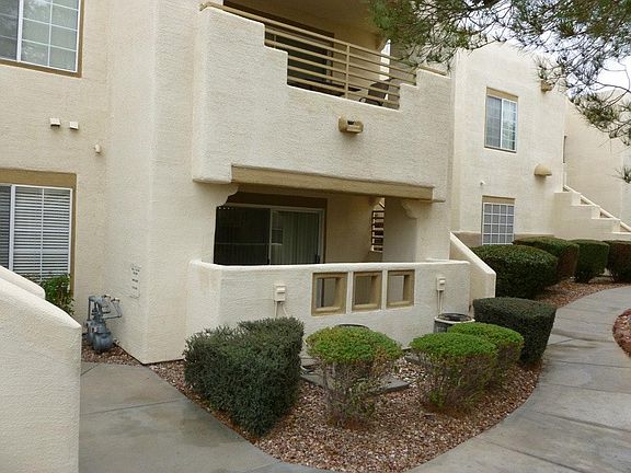 2nd image of 1901 Villa Palms Ct Unit 106