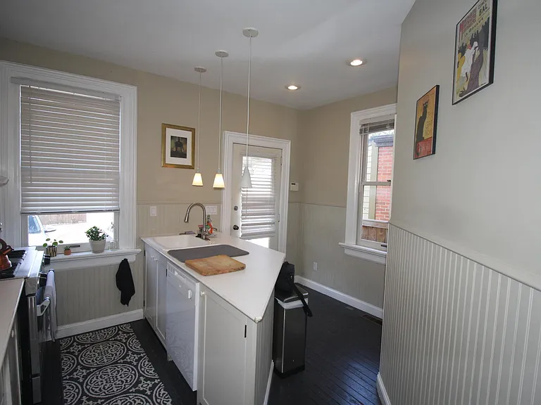 771 Summit St — Photo 4