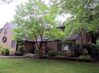 34 Richards Rd, Port Washington, NY 11050