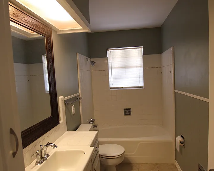 2930 Williamsburg Dr — Photo 13