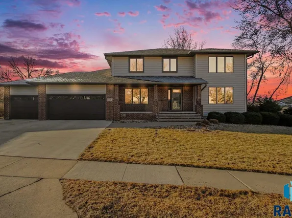 607 E 61st St, Sioux Falls, SD 57108