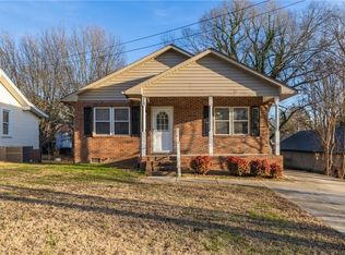 310 Avery Ave, High Point, NC 27265
