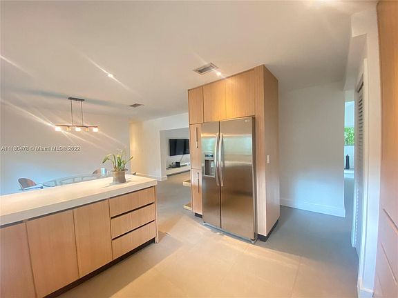 5th image of 1523 Palermo Ave #1523
