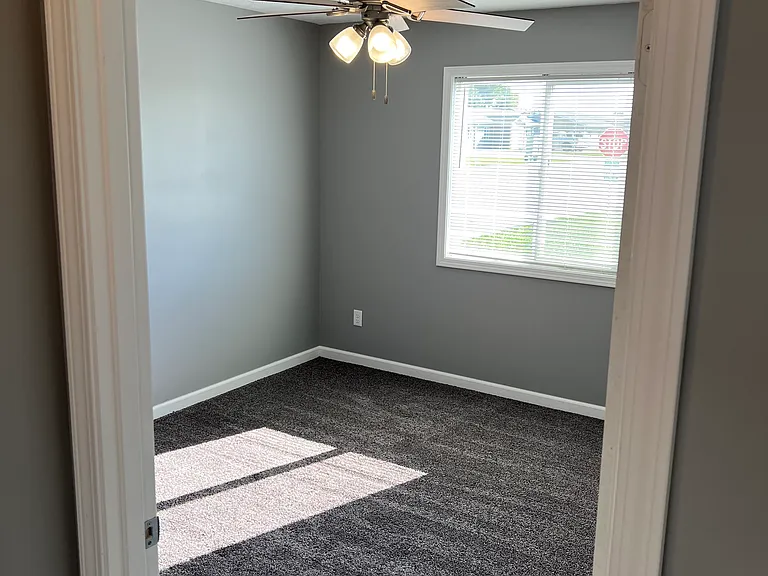 231 N Custer Ave #1 — Photo 8