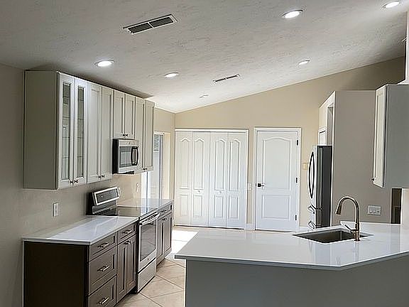 5th image of 7421 Fairlinks Ct