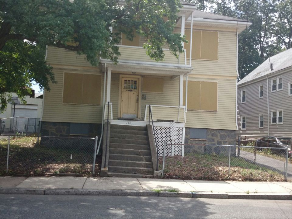 2nd image of 172 Fairmount St