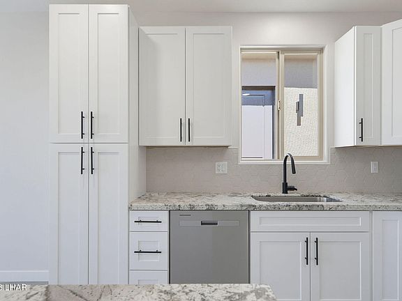 5th image of 3080 Arapaho Dr #122