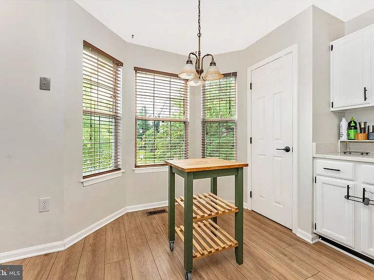 7115 Oberlin Cir — Photo 17