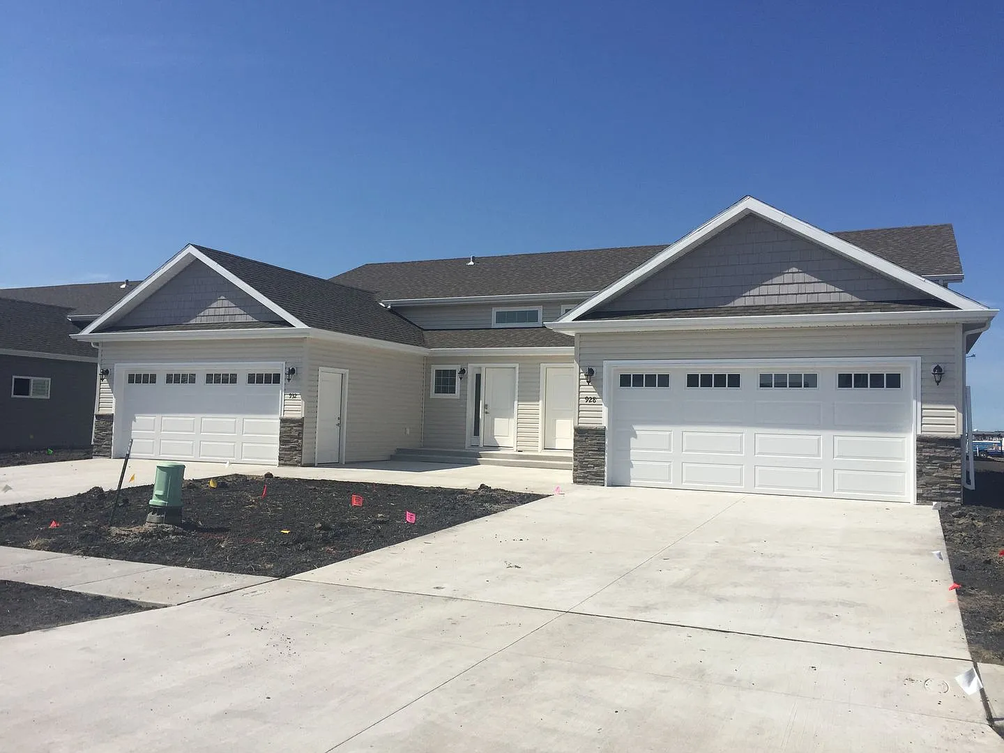 3 Bed 2 Bath Twin Home — Photo 1