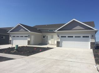 932 Eaglewood Ave, West Fargo, ND 58078