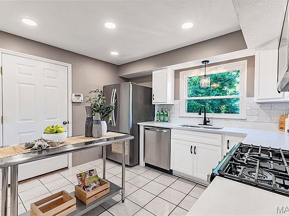 5th image of 4941 Rainford Ct