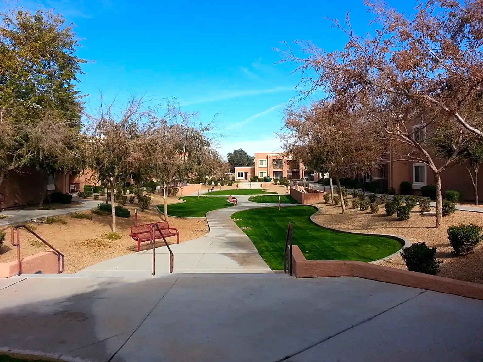 Tanner Manor Apartments — Photo 2
