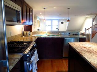31 Gray St #1, Boston, MA 02116