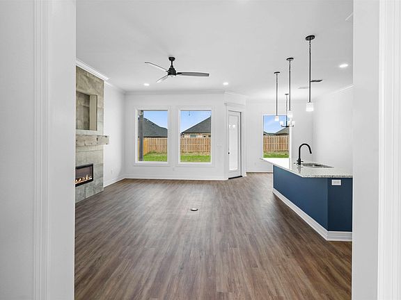 2nd image of 1801 Tres Dr