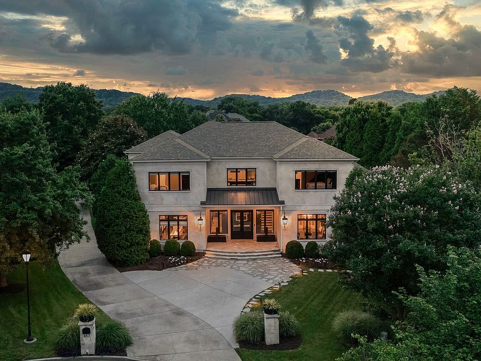 1st image of 653 Chiswell Ct
