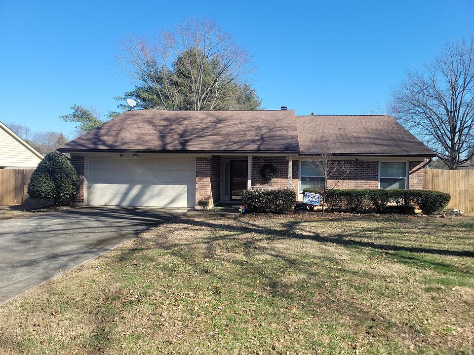 1st image of 1412 Willow Crossing Dr