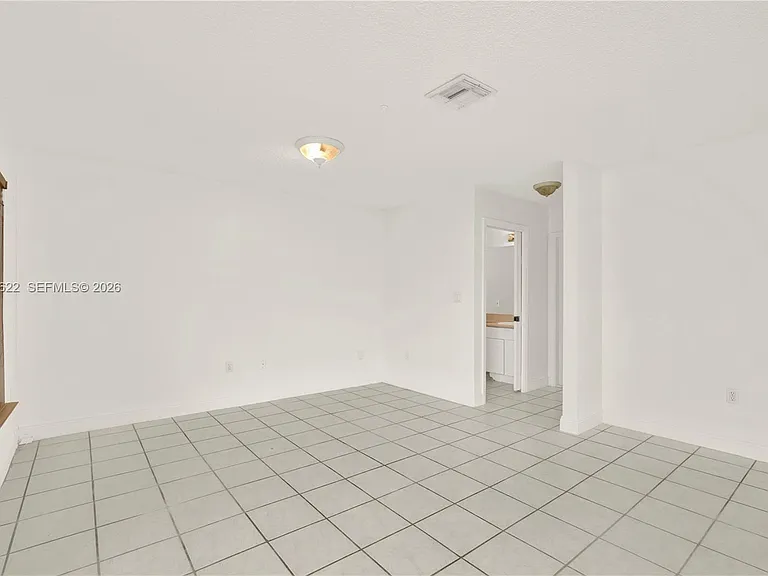 16301 SW 100th Ter — Photo 12