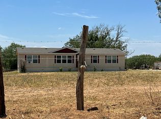 595 E Ditto Rd, Poteet, TX 78065